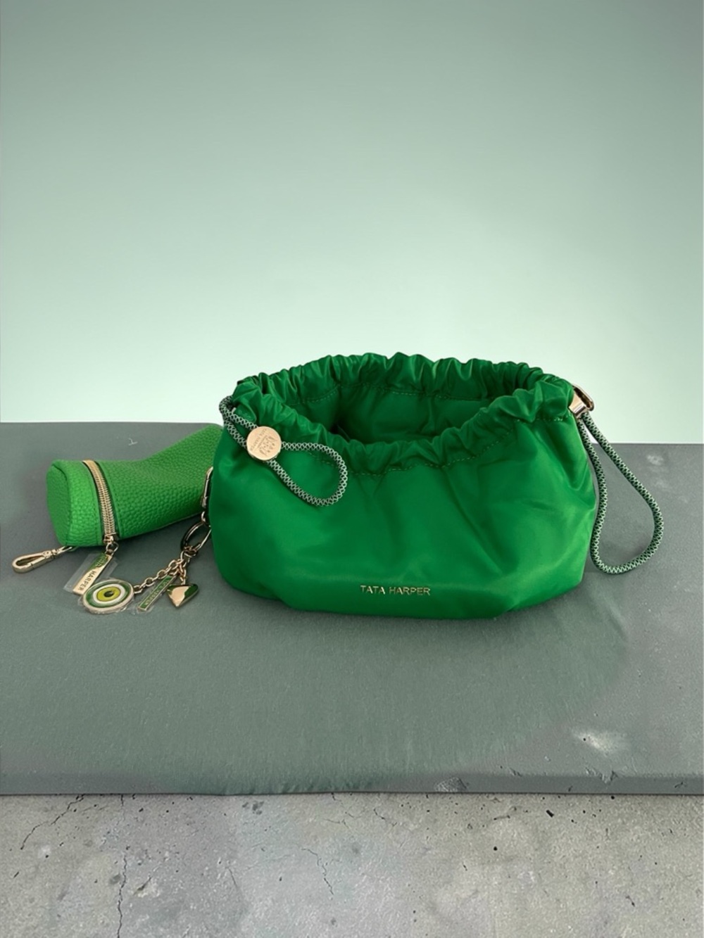 Tata Harper Cosmetic Bag Set Green Drawstring Makeup Pouch Travel Toiletry Case - Picture 6 of 6